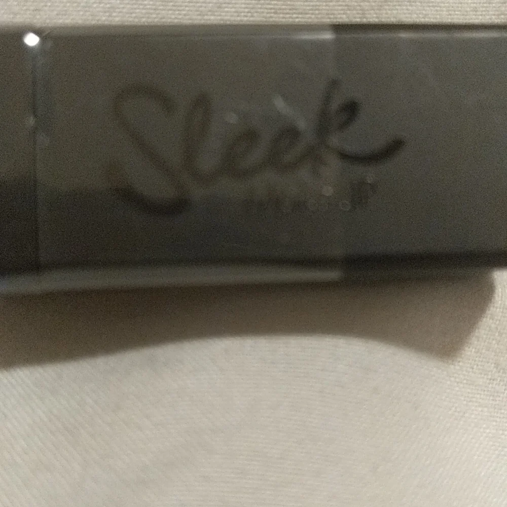 Lip Cream - Picture 2 of 4